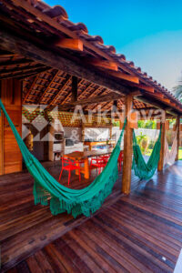 Sobrados em casa pre fabricada de madeira e alvenaria