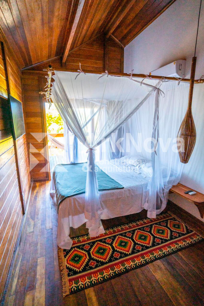 Sobrados em casa pre fabricada de madeira e alvenaria